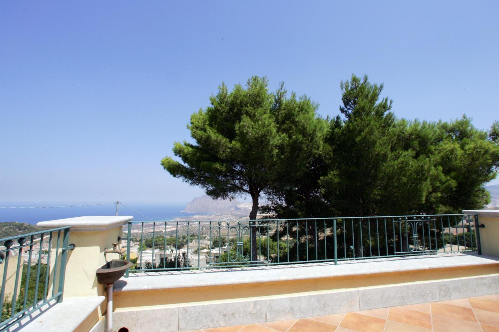 Brezza D'Estate Apartment Valderice Exterior photo
